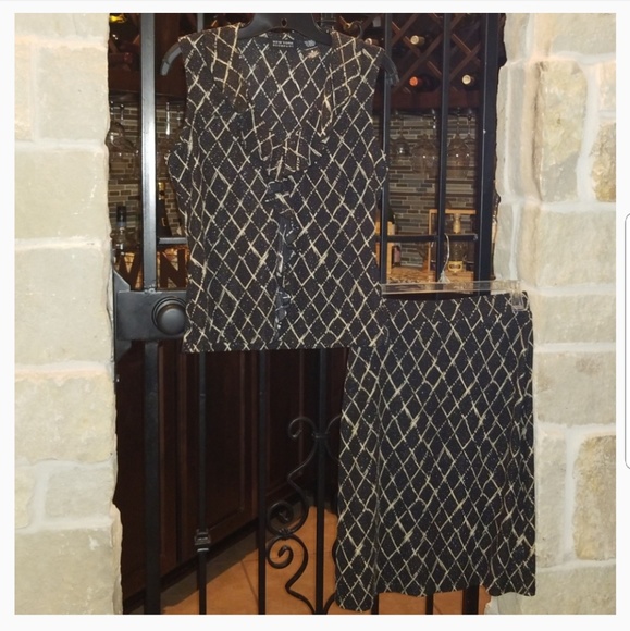 Matching Skirt & Top Set - Picture 2 of 8